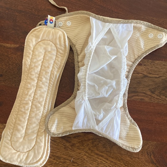 Sumo Baby Cloth Diaper Size Small (2-5 kg) with one UFO insert in Brown Trim - Picture 4 of 5